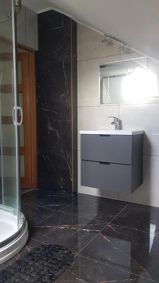 Apartament Sosnowa Apartment Krasnobrod Ngoại thất bức ảnh