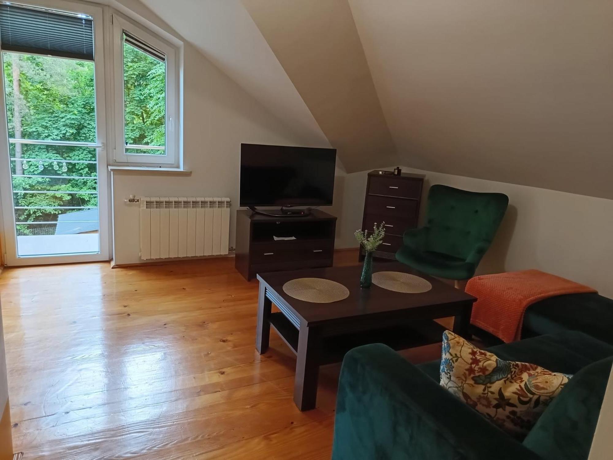 Apartament Sosnowa Apartment Krasnobrod Ngoại thất bức ảnh