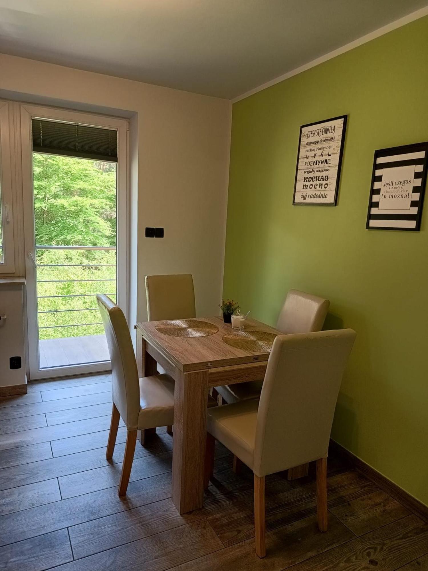 Apartament Sosnowa Apartment Krasnobrod Ngoại thất bức ảnh